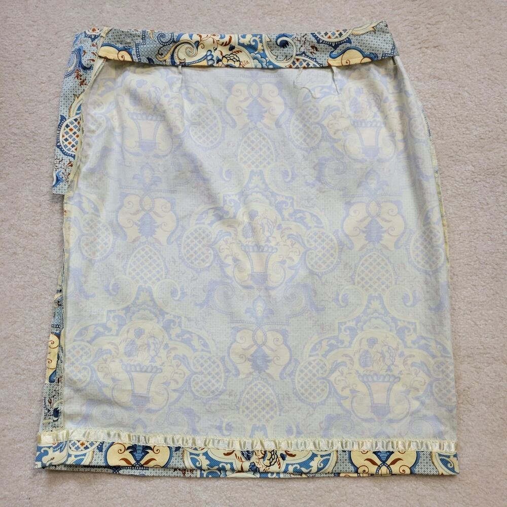 EUC Talbots 10 Stretch Straight Knee Length Skirt Side Zip Button Geometric - Picture 5 of 12